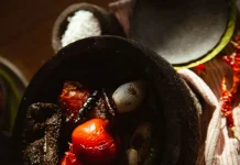 Alasan Bumbu Ulekan Terasa Lebih Nikmat Dibandingkan Hasil Mesin Modern