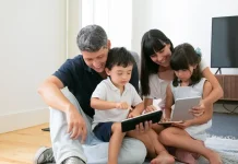 Membangun Karakter Anak Dimulai dari Lingkungan Keluarga