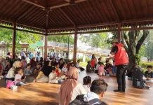 Mendengar Dongeng Jadi Ruang Kreatif Anak di Taman Siliwangi Cibinong