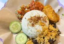Cicipi Nasi Paru Sukasari, Nasi Uduk Gurih dengan Lauk Nikmat
