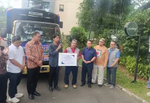 IPB University Kirim 6.350 Nasi Steril Instan dan Mesin Penjernih Air ke NTT