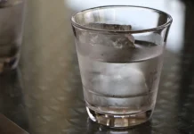 Atasi Lidah Kepedasan, Benarkah Air Hangat Lebih Ampuh dari Es?