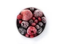 Buah Segar atau Beku, Mana yang Lebih Enak untuk Smoothie?