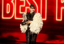 Lisa BLACKPINK Cetak Sejarah, Raih Best Pop di MTV VMA 2026