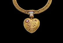 Liontin Emas Raja Henry VIII Resmi Jadi Koleksi British Museum