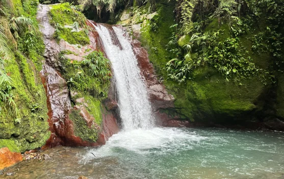 Pesona Curug Gleweran, Air Terjun Alami di Pamijahan