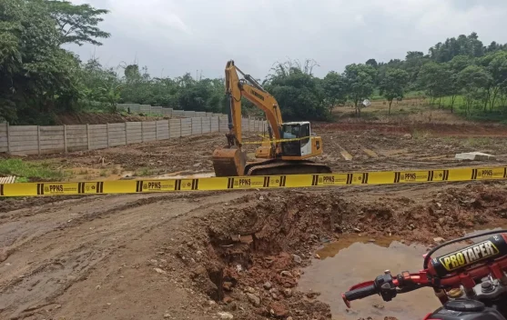 Satpol PP Kabupaten Bogor Segel Galian Ilegal di Rumpin