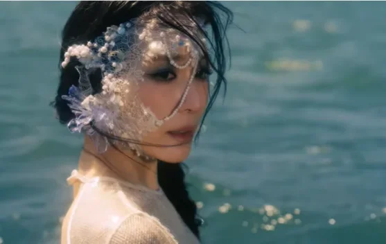 Tiffany Young Kembali Dengan Rilis Lagu “Summer’s Not Over”