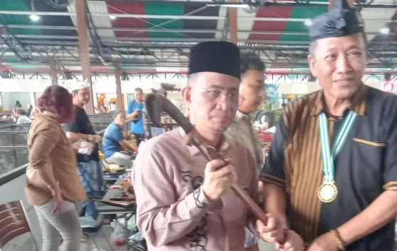 Menjaga Nyawa Budaya dari Bilah Golok Warisan Leluhur