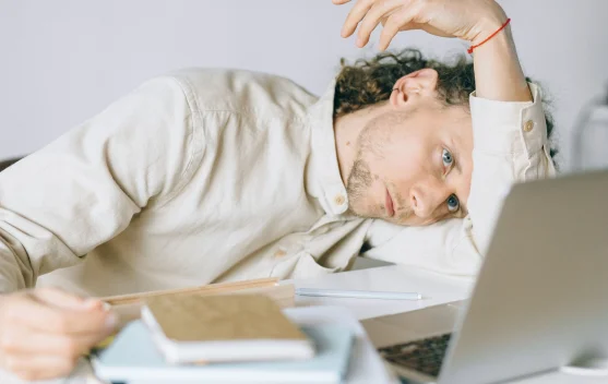 Mengenal Burnout, Fenomena Kelelahan yang Kerap Dialami Pekerja dan Mahasiswa