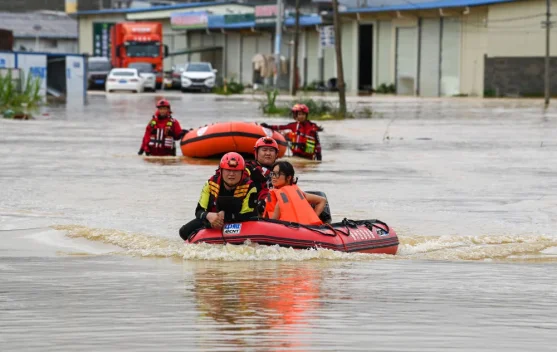 Banjir Besar Lumpuhkan Wilayah Selatan China, Ribuan Warga Mengungsi