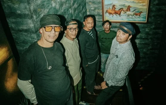 Piknik Comeback dengan Warna Baru lewat EP "Astrometri"