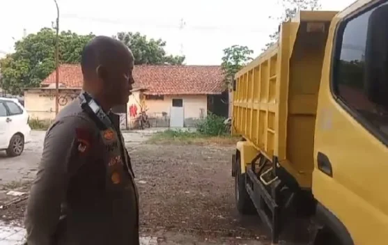 Kapolsek Parungpanjang Amankan Pelaku Pencuri Dump Truck