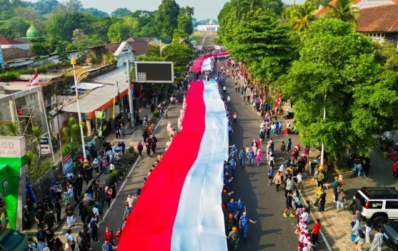 81 Tahun Indonesia Merdeka Menurut Mereka, dari Pasar hingga Ruang Kuliah