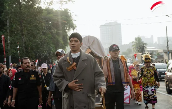 Ojiw Hidupkan Sosok Jenderal Sudirman lewat Cosplay