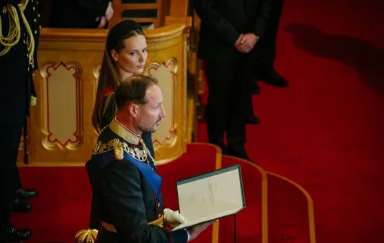 Haakon VIII Resmi Jadi Raja Norwegia, Sumpah di Parlemen Jadi Langkah Pertama