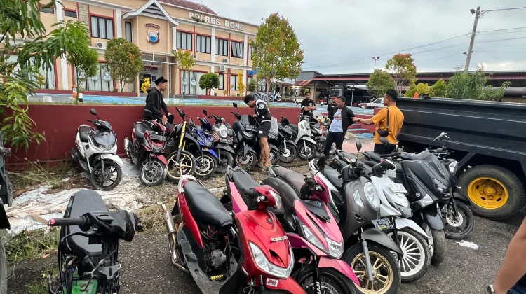 Aksi Balap Liar di Desa Solo Dibubarkan Polisi