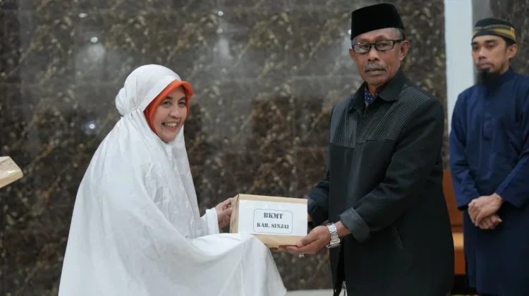 Bupati Ratnawati Arif Safari Ramadan Perdana di Sinjai Barat