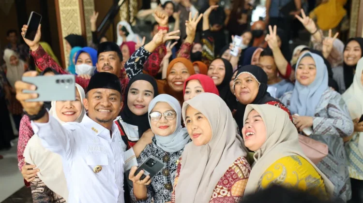 Bupati Bone Pastikan Gaji PPPK Paruh Waktu Cair