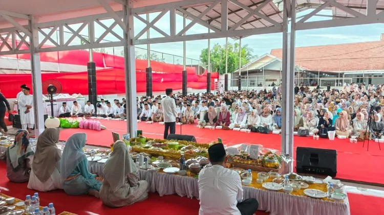 Penghargaan Adipura Warnai Bukber Pemkab Bone