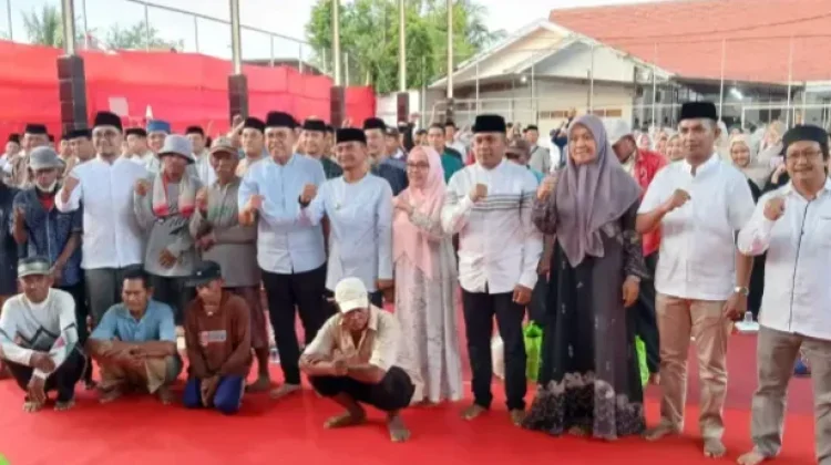 Ratusan Kades dan Penyuluh Padati Buka Puasa di Rujab Bupati Bone