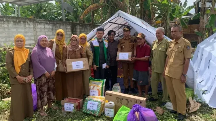 Sinergi BAZNAS Bone Ringankan Beban Korban Kebakaran Mattirowalie