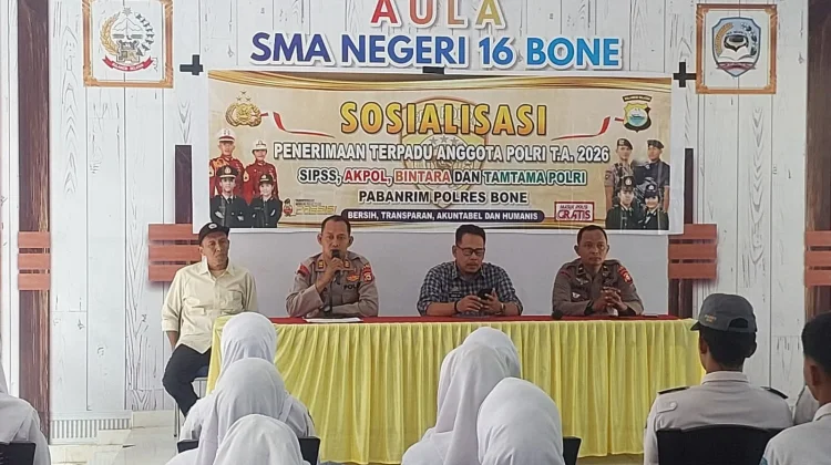 Polres Bone Sosialisasi Penerimaan Anggota Polri di SMAN 16