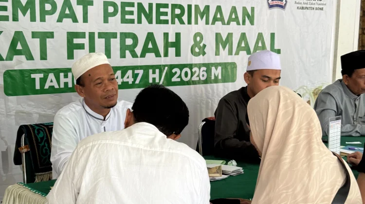 Antusiasme Warga Bone Bayar Zakat Fitrah Meningkat