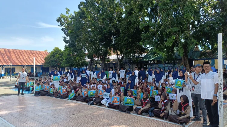 SMPN 1 Watampone Gelar Kuis Ramadan Unik Interaktif