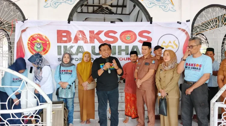 IKA Unhas dan AAS Foundation Gelar Baksos di Bone