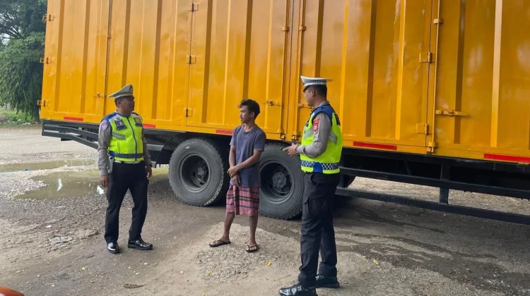 Polantas Bone Sosialisasikan Pembatasan Truk Sumbu Tiga
