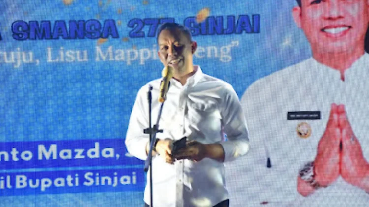 Wabup Sinjai Resmikan Panggung Alumni SMAN 1 Sinjai