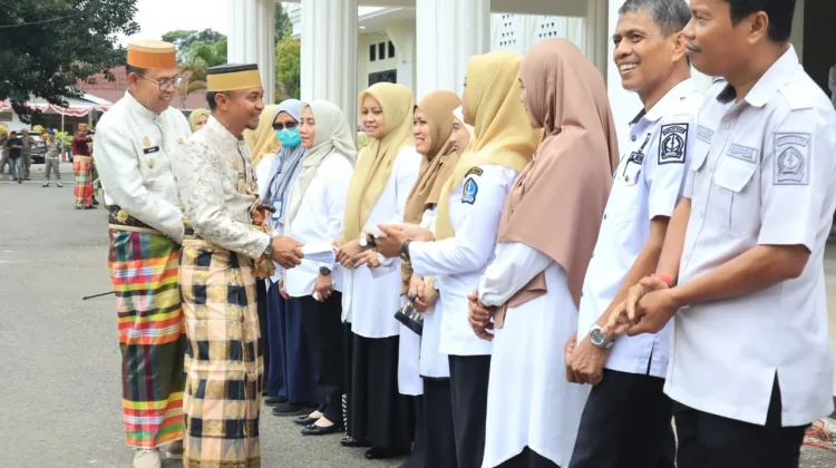 Andi Asman Sulaiman Apresiasi ASN Bone yang Khatam Al-Qur’an