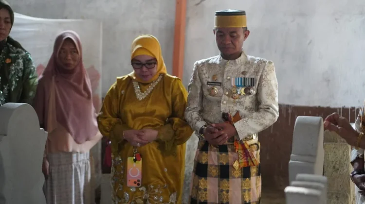 Ziarah HJB 696, Bupati Bone Kunjungi Makam Tokoh di Maros
