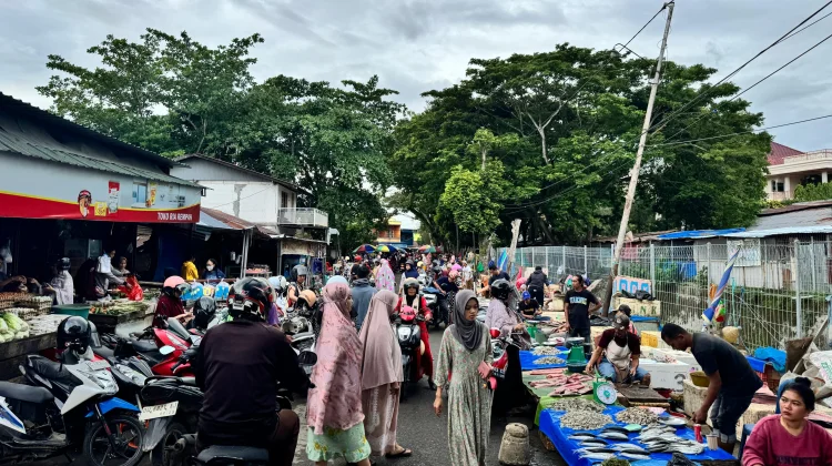 Pasar Pagi di Jalan Kajaolaliddong Tetap Menjadi  Favorit Warga Bone