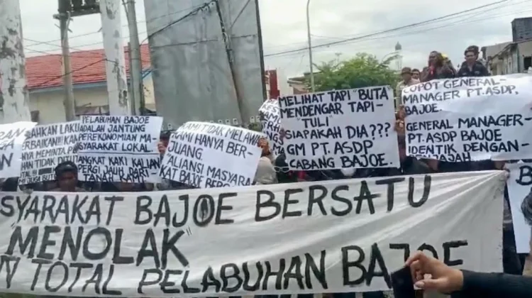 Aksi Massa di Bajoe Bone, Desak ASDP Operasikan Dermaga Dua