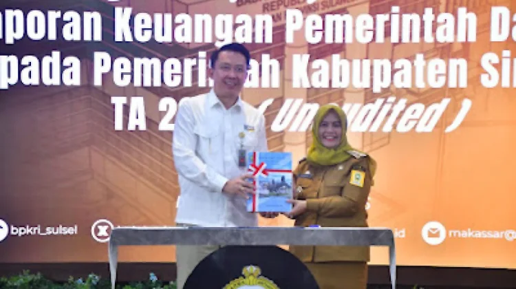 Bupati Sinjai Serahkan LKPD 2025 ke BPK Sulsel Tepat Waktu