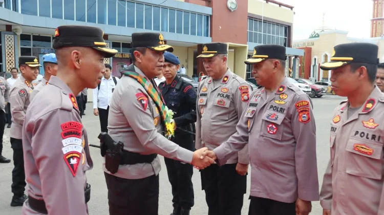 Kapolda Sulsel Tekankan Profesionalisme di Bone