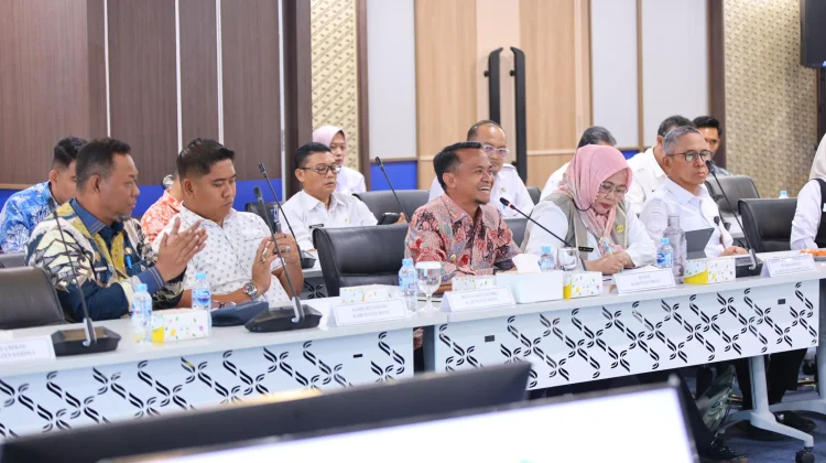 Pemkab Bone Hibahkan Lahan Bangun Gudang Modern BULOG