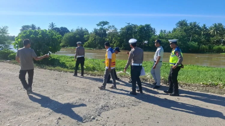 Cegah Kecelakaan Lalu lintas, Satlantas Polres Bone Survei Jalan Rusak