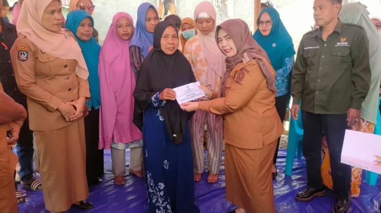 Pemkab Sinjai Salurkan Bantuan Korban Kebakaran di Lappa