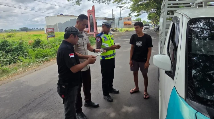 Polantas Bone Tertibkan Pajak, Edukasi Pengendara