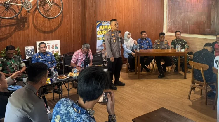 Kapolres Soppeng Serap Aspirasi Warga lewat Jumat Curhat