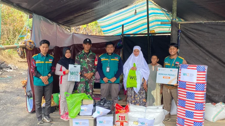 Wahdah Inspirasi Zakat Bone Bantu Korban Kebakaran Walimpong