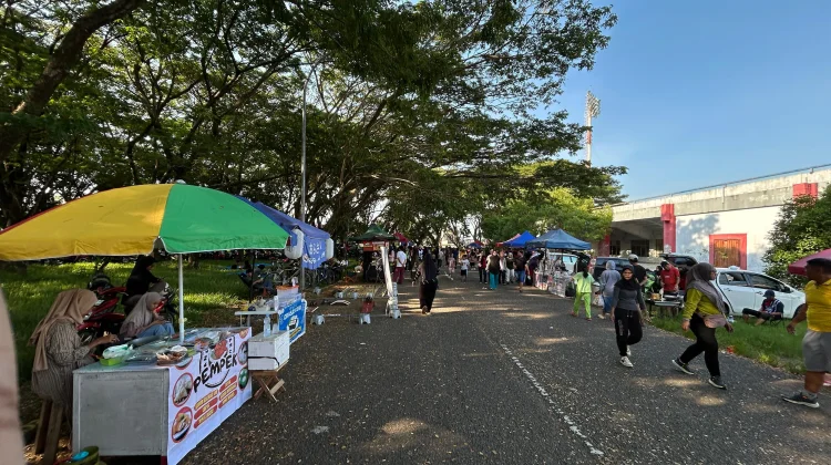Stadion Lapatau Bone: Perpaduan Olahraga dan Wisata Kuliner Akhir Pekan