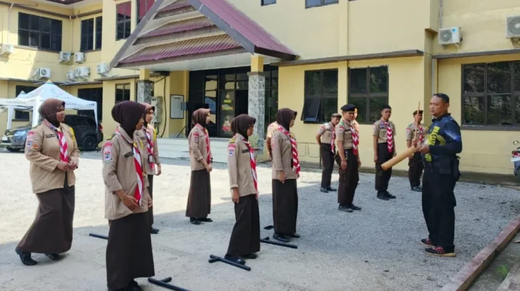 Sat Binmas Polres Soppeng Latih Saka Bhayangkara