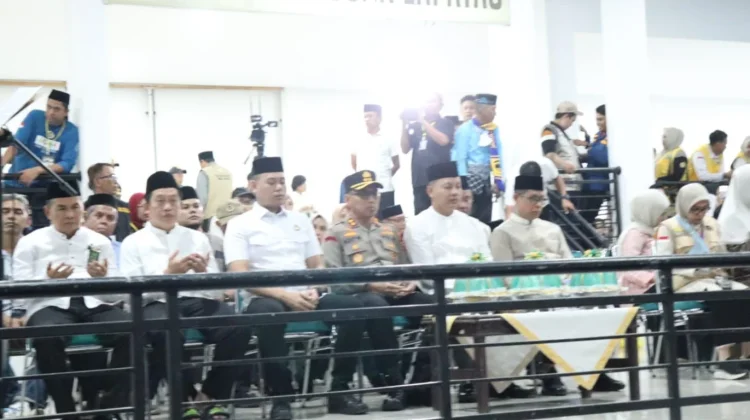 Polres Soppeng Kawal Kloter Satu Jamaah Haji