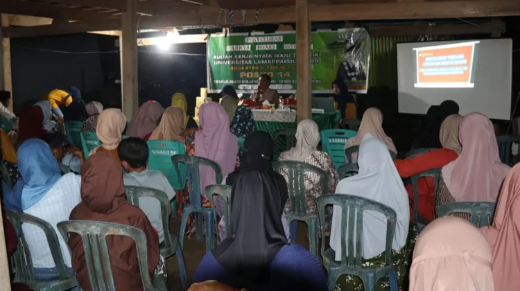 Polres Soppeng Edukasi Warga Tangkal Hoaks