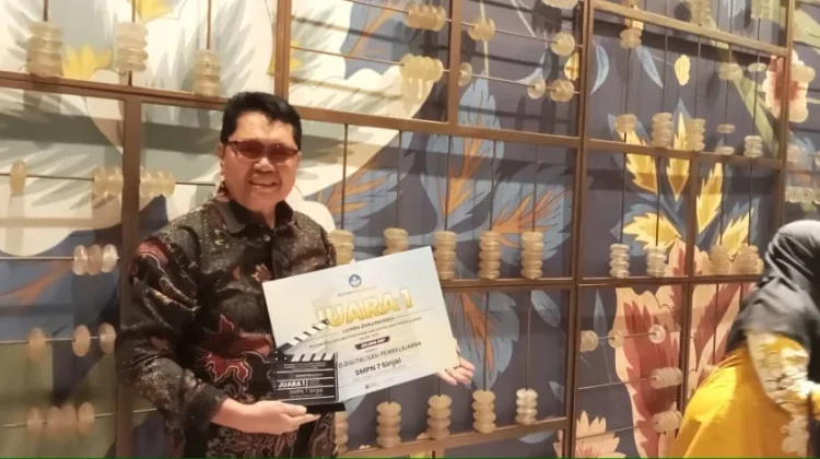 Inovasi Digital SMPN 7 Sinjai Raih Juara Nasional