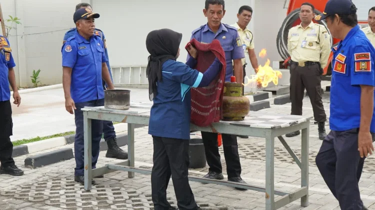 BRI Sinjai Gelar Simulasi Kebakaran, Tingkatkan Kesiapsiagaan Pekerja